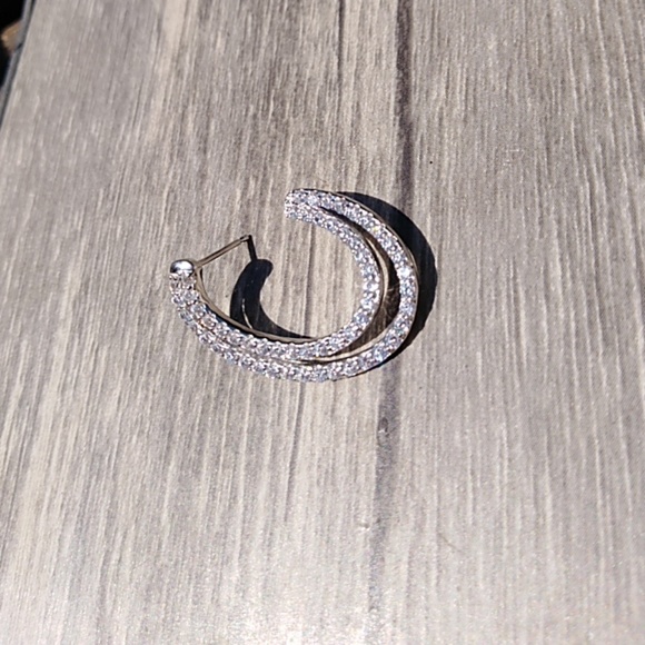 Illusion Sterling Silver synthetic diamond hoops - Picture 6 of 6